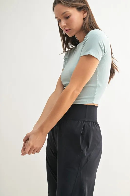 Micro-Rib Sculpt Cropped Athleisure Tee