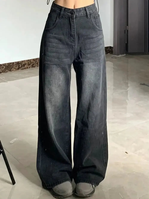 High-Waisted Slimming Loose-Fit Jeans