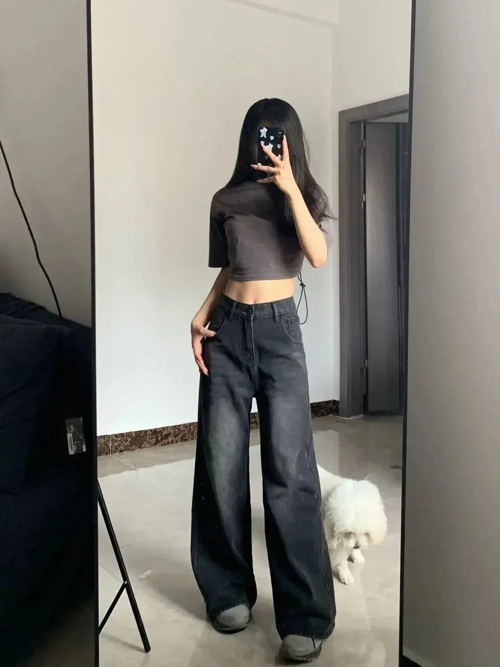 High-Waisted Slimming Loose-Fit Jeans