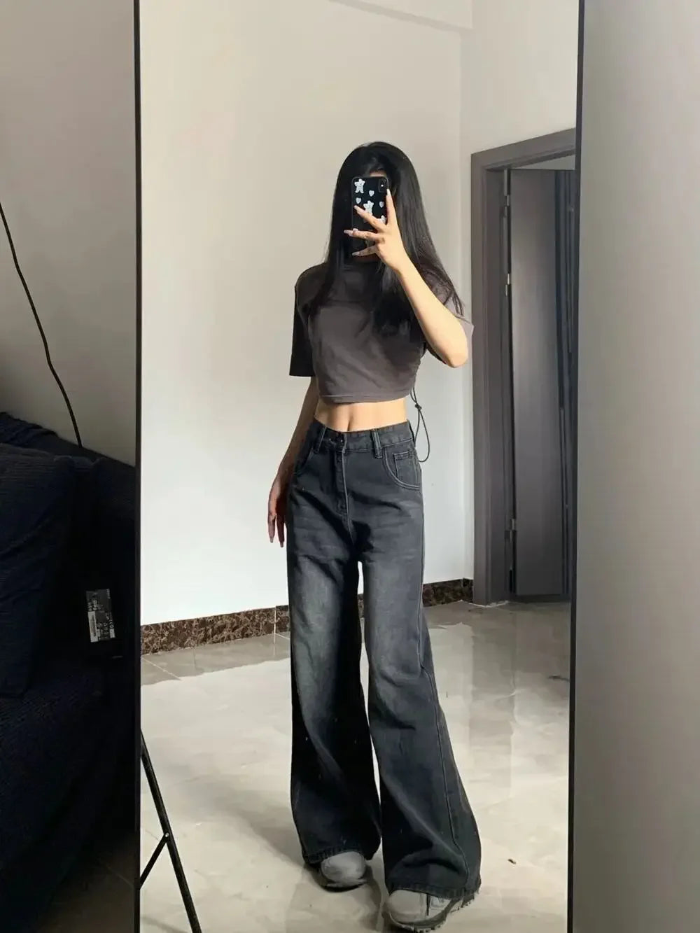 High-Waisted Slimming Loose-Fit Jeans